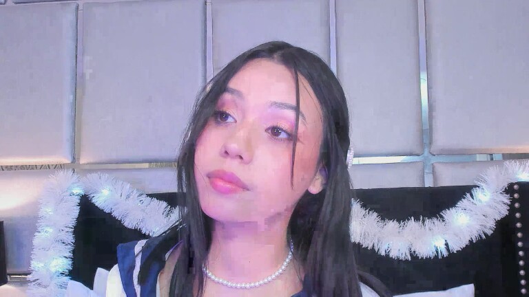 EmilyBlack69's Streamate show and profile