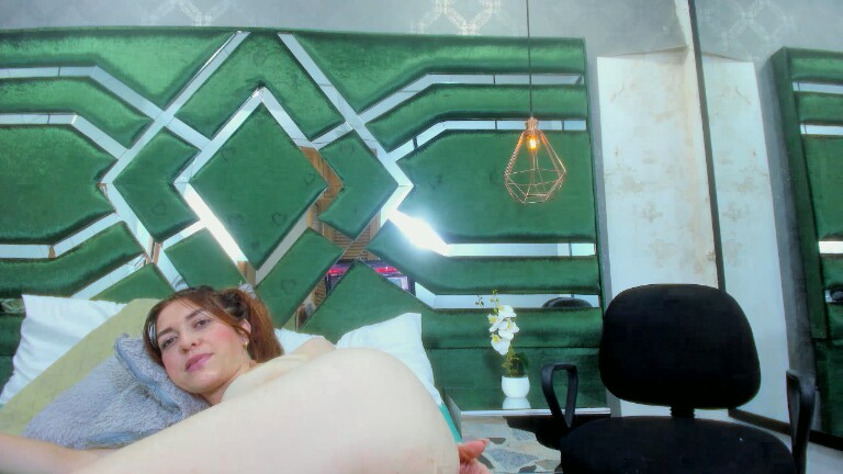 CandyStor's Streamate show and profile