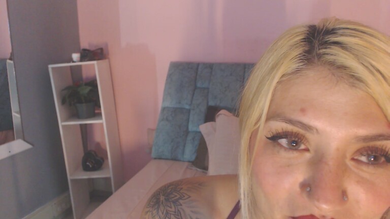 Camila_Cox's Streamate show and profile