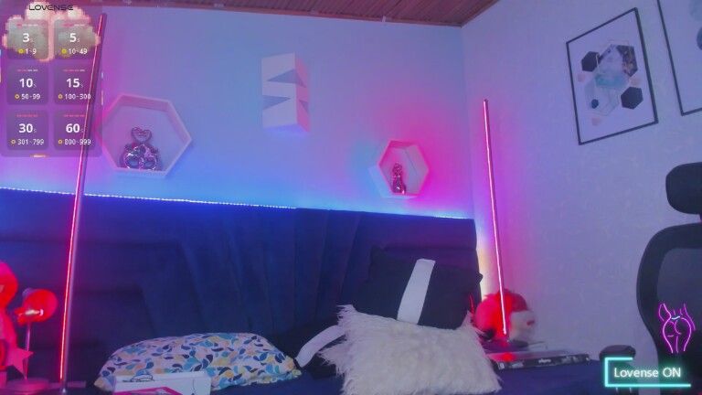 alicekigsley's Streamate show and profile