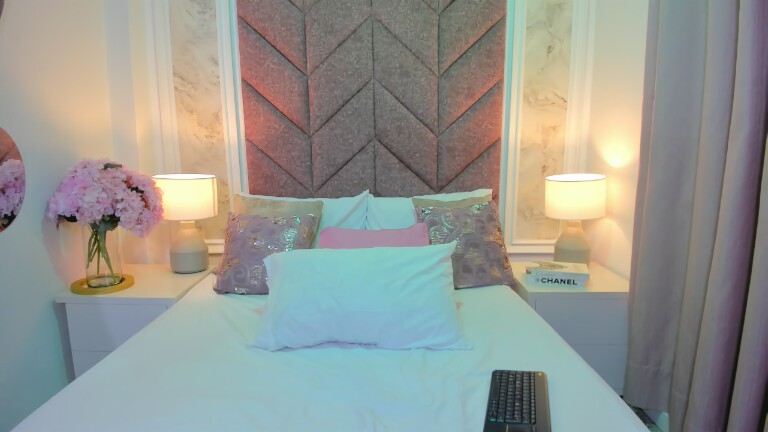 SusySwift's Streamate show and profile