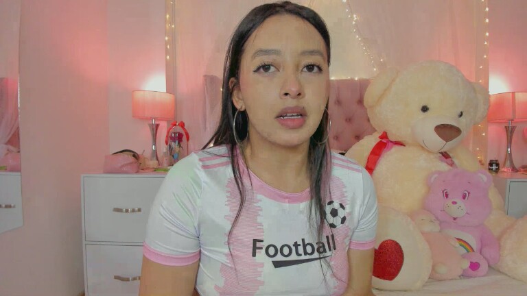 AlexandraWinterr's Streamate show and profile