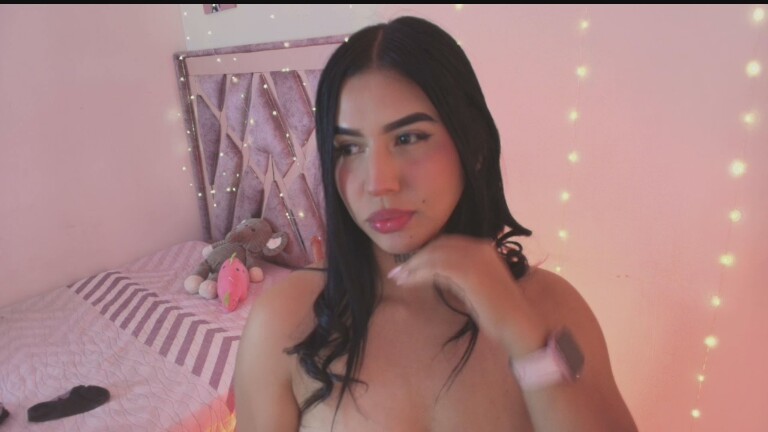 MelanieeSMT's Streamate show and profile