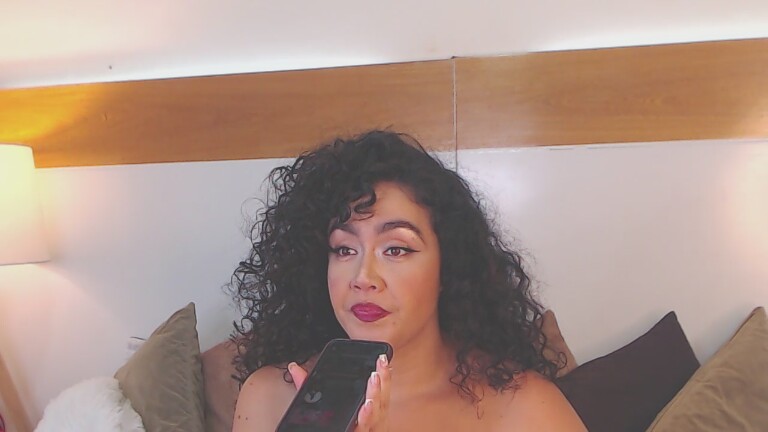 SeleneRisso's Streamate show and profile