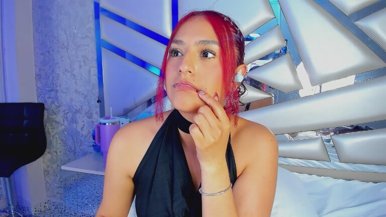 Miia3002's Streamate show and profile