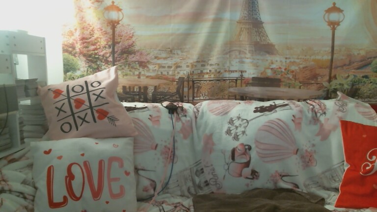 lovehollyann's Streamate show and profile