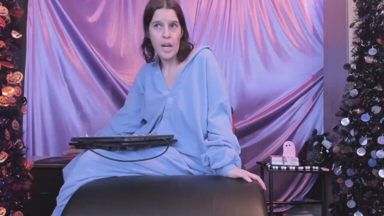 AlluringAli25's Streamate show and profile