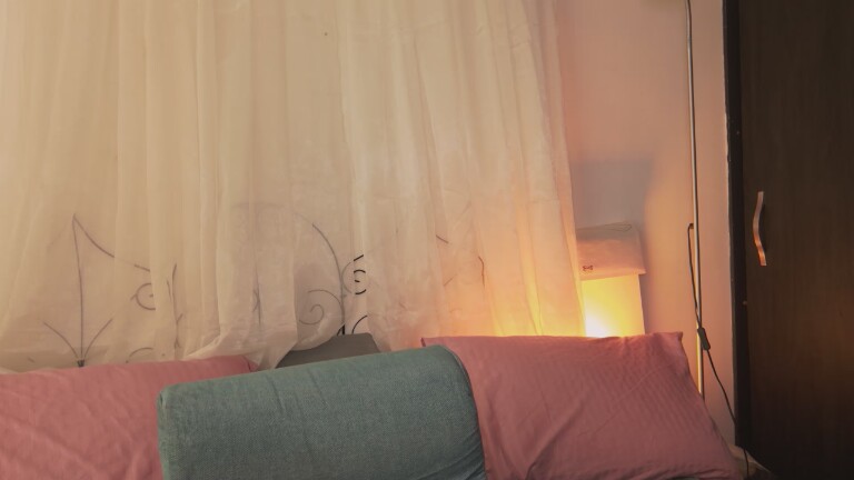 HaileyBunny_18's Streamate show and profile