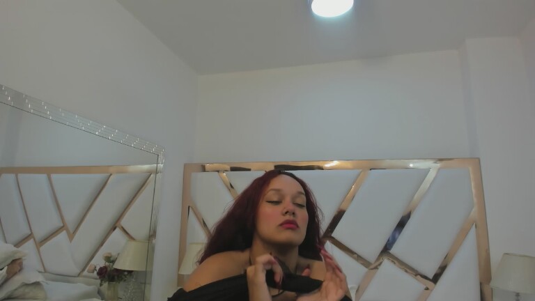 LehayHadid's Streamate show and profile