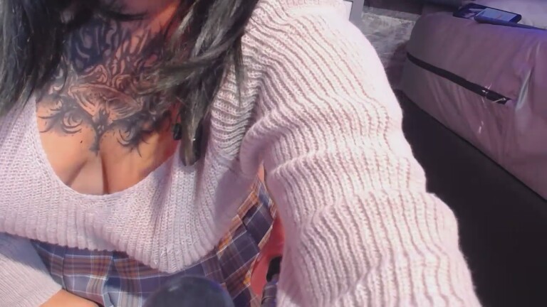 Missy_April's Streamate show and profile