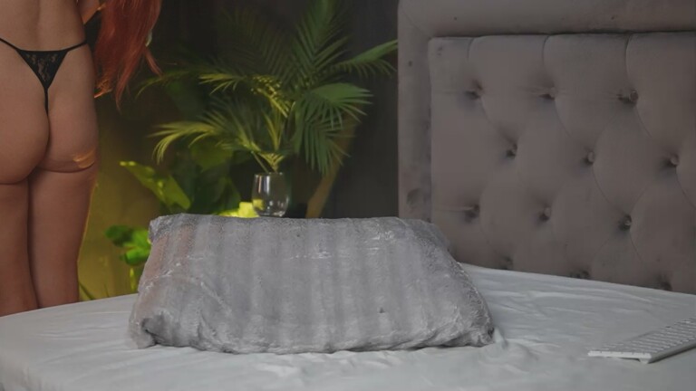 CelineHeaven's Streamate show and profile