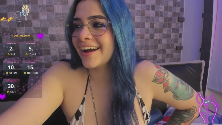 SophiaCyrus101's Streamate show and profile