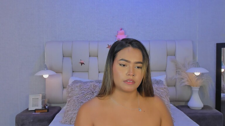 EmmaPrinncess's Streamate show and profile