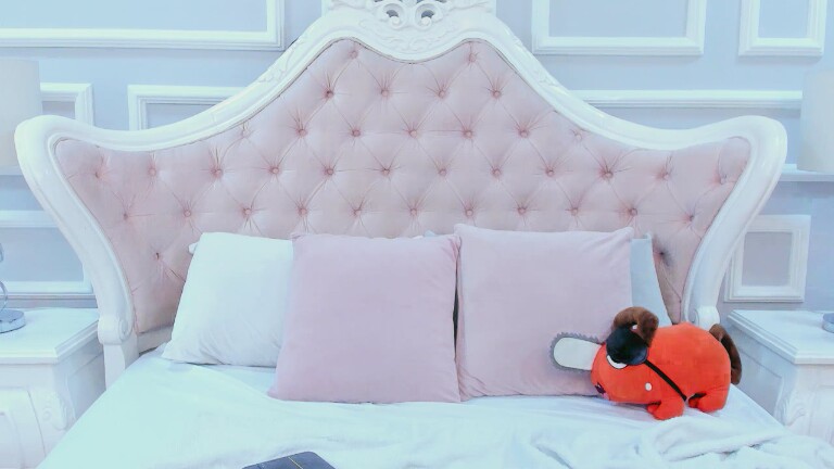 Alisha_Kitty's Streamate show and profile