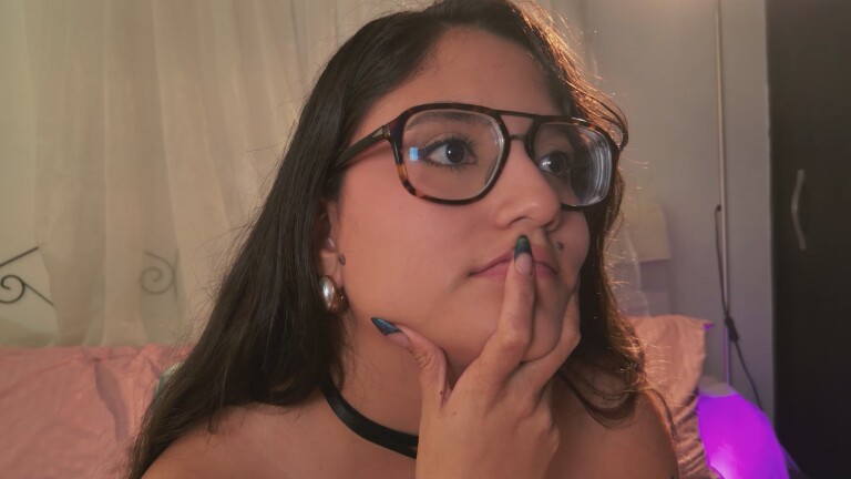 HaileyBunny_18's Streamate show and profile