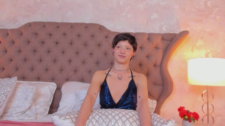 LissyLuxe's Streamate show and profile