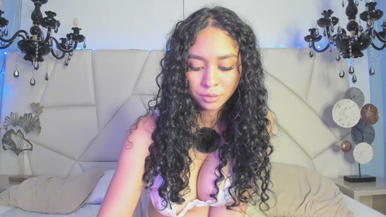 ScarlettFlever's Streamate show and profile