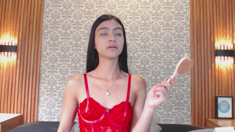 Charlotte_18's Streamate show and profile