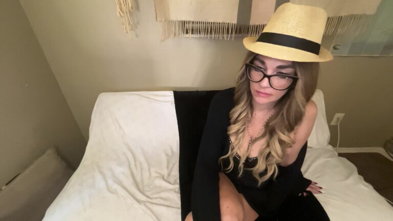 LunaLyons's Streamate show and profile
