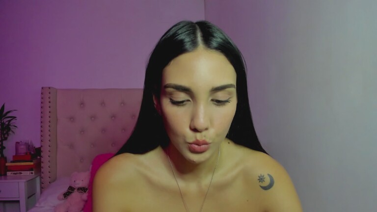 SoyLili's Streamate show and profile