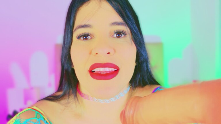 CharlootteEvans's Streamate show and profile