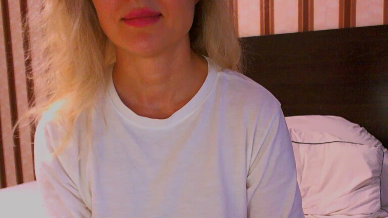 xShineLanax's Streamate show and profile