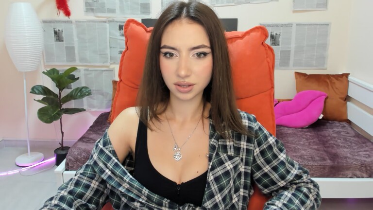 SarahTray's Streamate show and profile