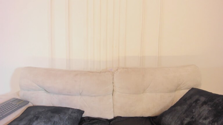 ariana_coopers's Streamate show and profile