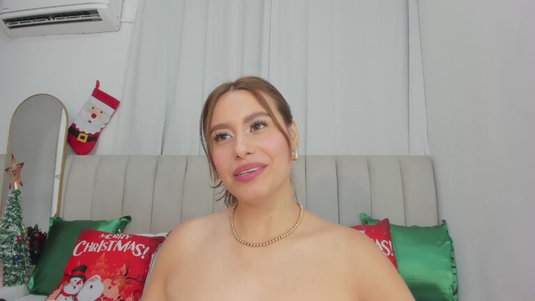 SophiaJohnes's Streamate show and profile