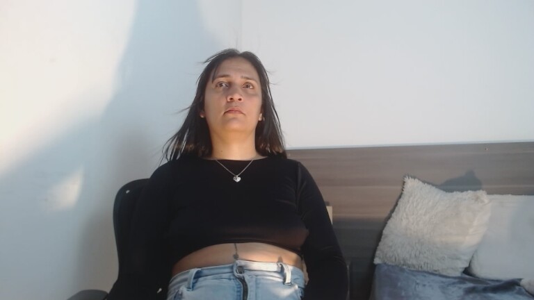 MILAHOT23's Streamate show and profile