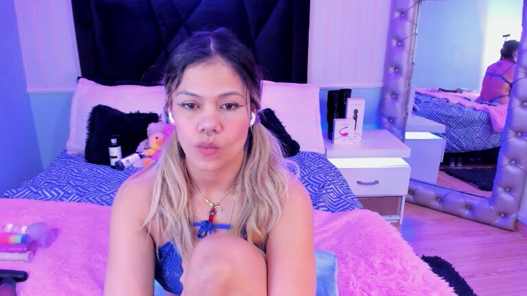 AngelinaDustin's Streamate show and profile