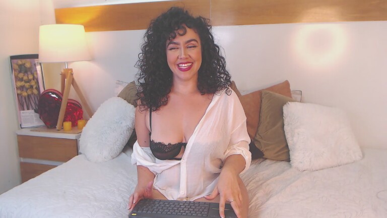 SeleneRisso's Streamate show and profile