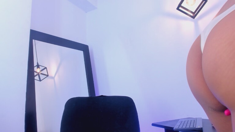 KyllieMarshall28's Streamate show and profile