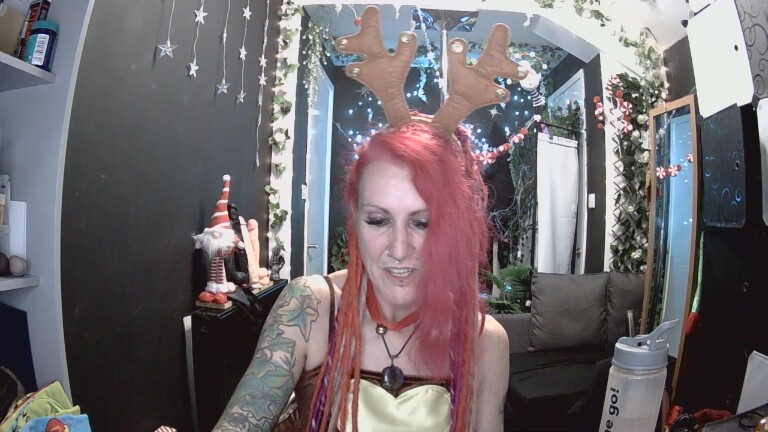 SkySparks's Streamate show and profile