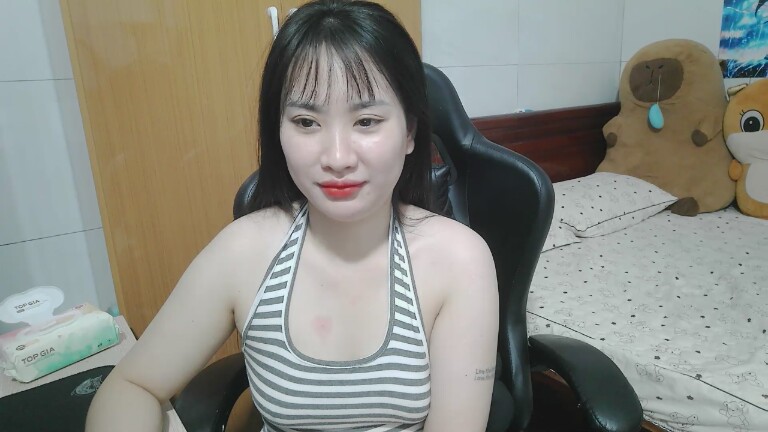 Lilybelle039's Streamate show and profile