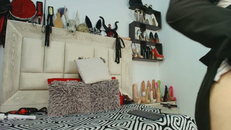 MoiraDevil's Streamate show and profile