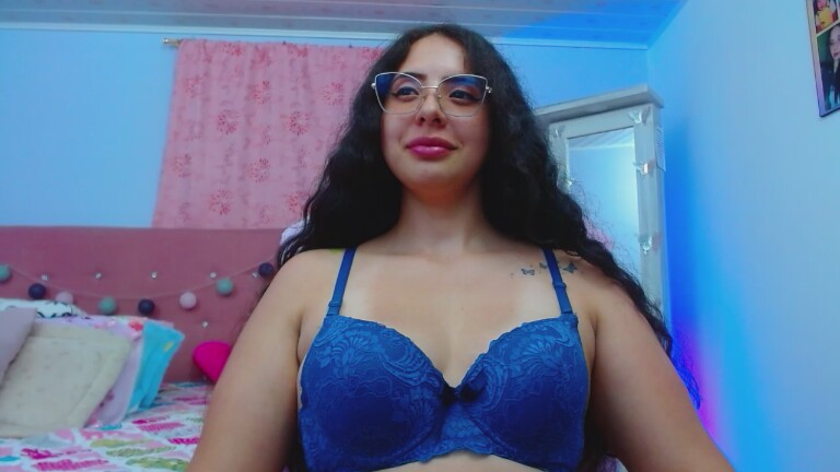 AliceeSiimpson's Streamate show and profile