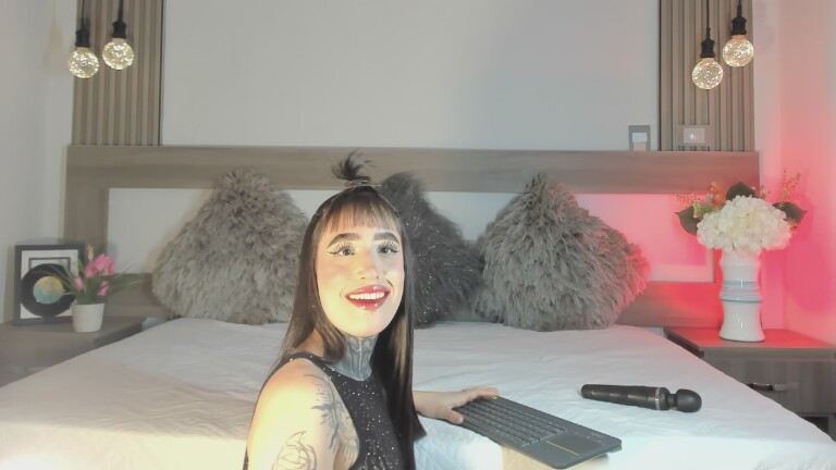 MarieBleuew's Streamate show and profile