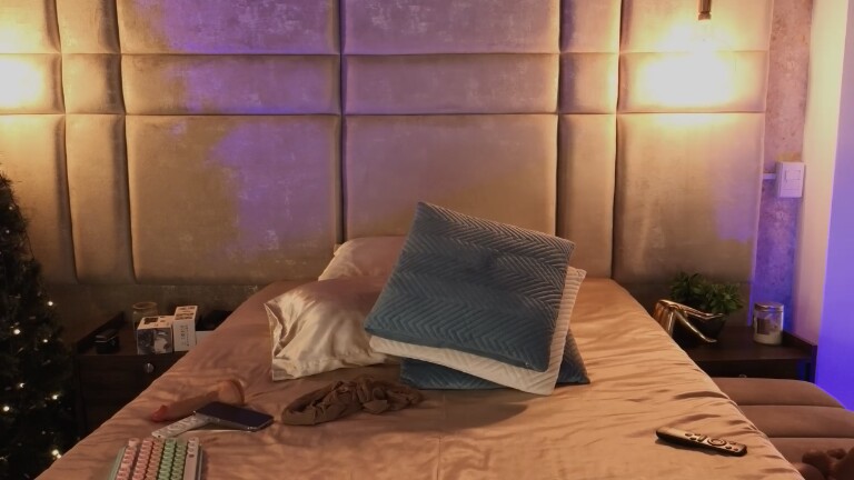 VictoriaaHarper's Streamate show and profile