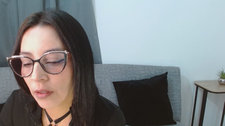 nat4youlove's Streamate show and profile