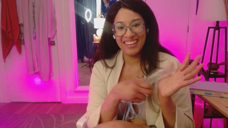 CallMeCharlotte's Streamate show and profile