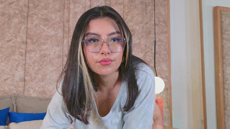 IsaRose's Streamate show and profile