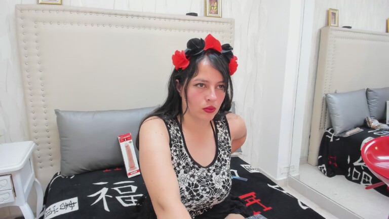 EmmaWatss's Streamate show and profile