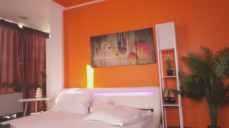 Loving_Blondie's Streamate show and profile