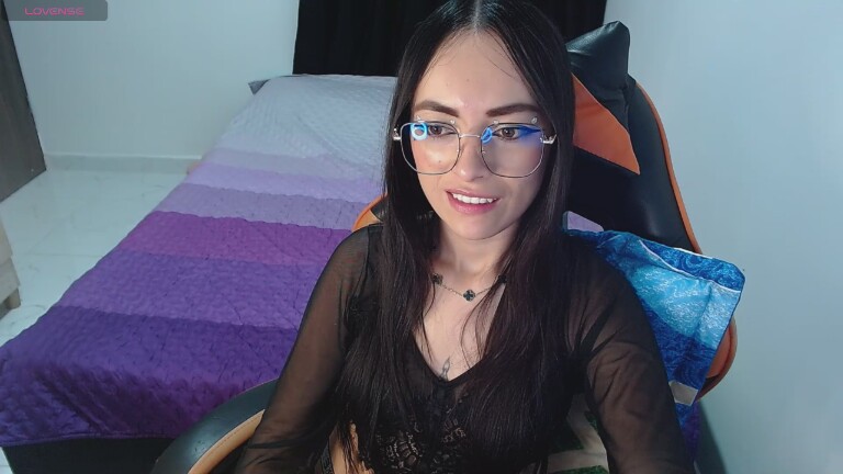 VictoriaPiercee's Streamate show and profile