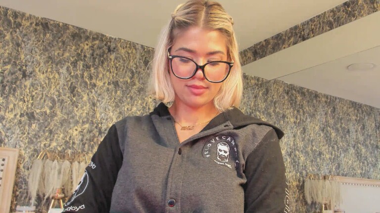 EviilAngel's Streamate show and profile