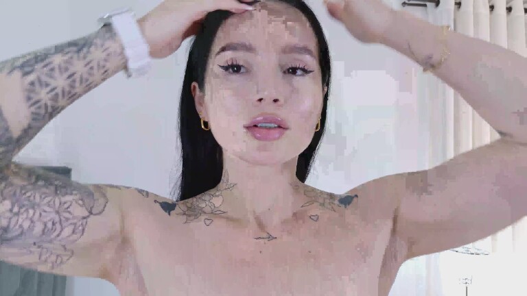 Sweetssinn's Streamate show and profile