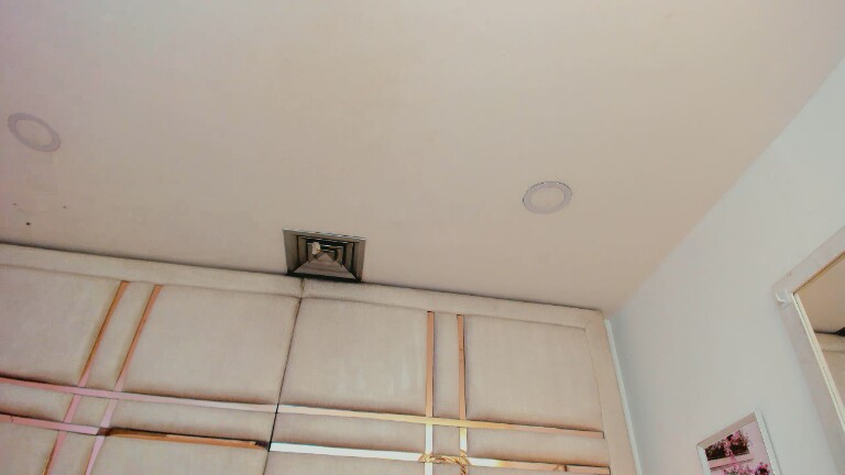 IsabellSanz's Streamate show and profile