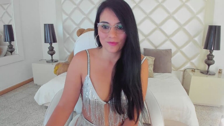 mia_sweetie's Streamate show and profile