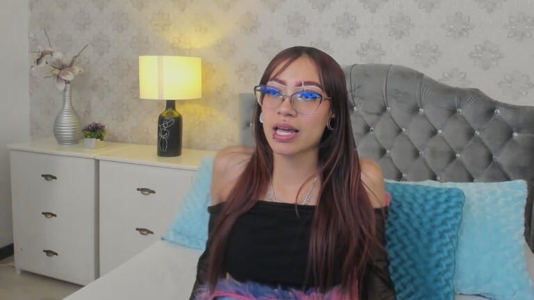 AnnyCurtis's Streamate show and profile